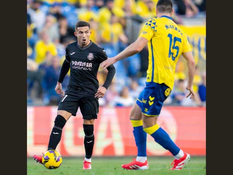 Los amarillos consiguen tres puntos clave gracias a los goles de Baena y Ayoze, en un partido en el que los dirigidos por Marcelino acabaron sufriendo para obtener una victoria que sabe a gloria (1-2)