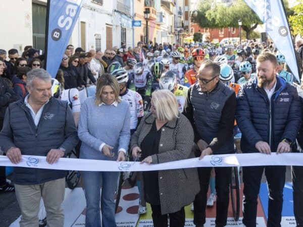Emocionante etapa reina de la Volta a la Comunitat Valenciana entre Oropesa y Portell