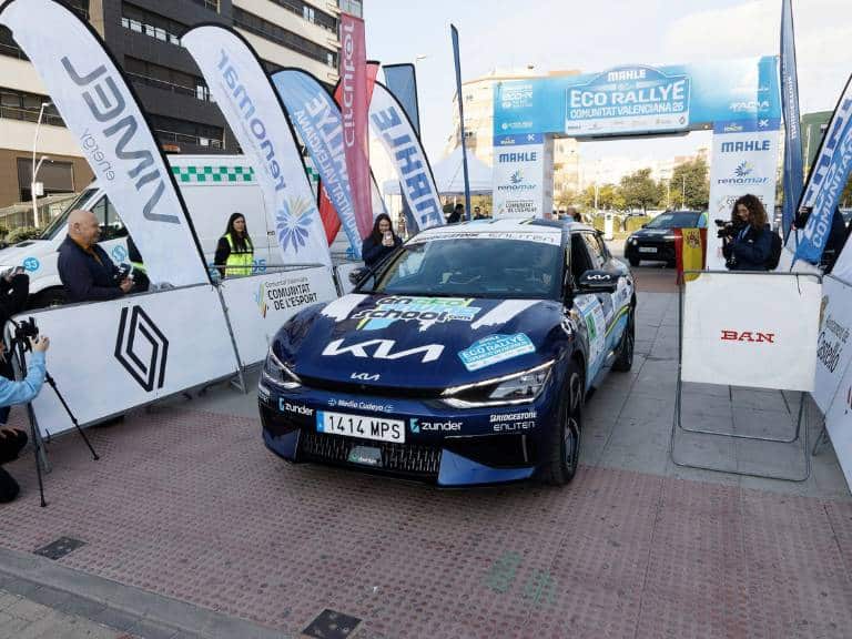 Mañana, la competición continuará a las 9:00 horas desde la Plaza de España, con la salida de todas las categorías de ambos campeonatos.