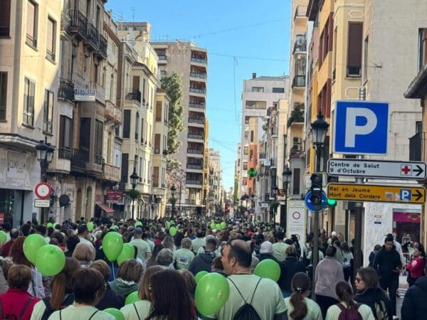 La IX Marcha Contra el Cáncer en Castellón bate su récord con 6.500 participantes