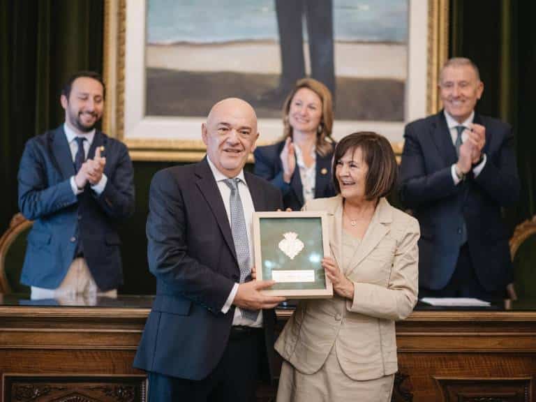 La Junta de Fiestas de Castellón ha elevado al Consejo Rector del Patronato Municipal de Fiestas la propuesta de tres candidatos para recibir la distinción del ‘Fadrí d’Honor’ en las fiestas de la Magdalena 2025.