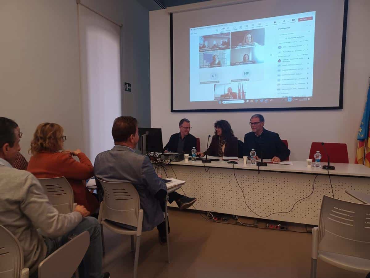 LA UNIÓ estalla contra la Conselleria por reducir ayudas a los agricultores que más lo necesitan