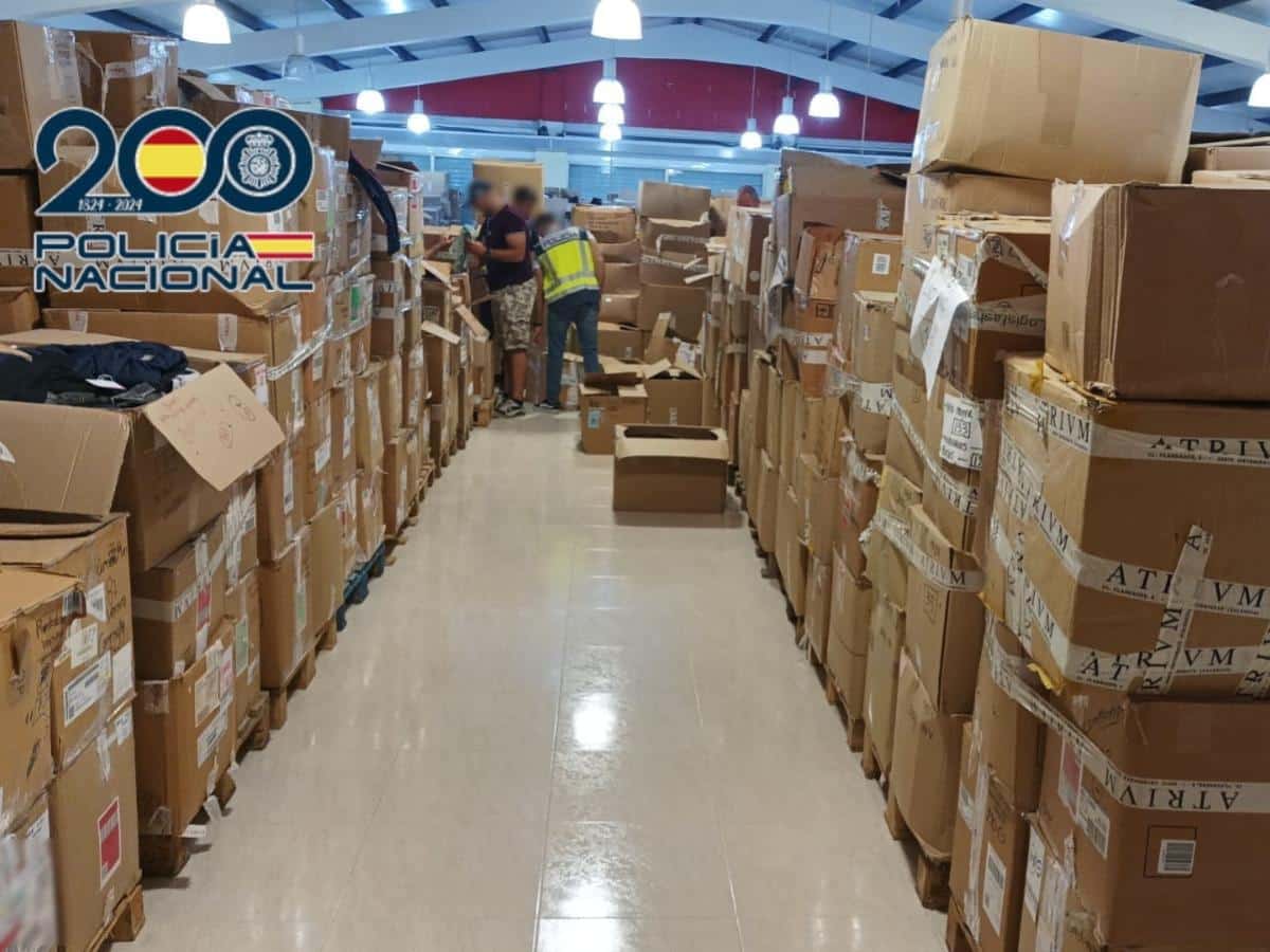 Once detenidos por el robo de más de 1.000.000 de euros en ropa de una cadena de moda