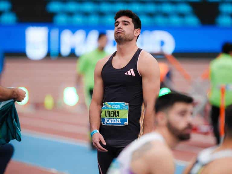 Pablo Roelas se lleva el oro, Andreu Boix, la plata, y Jorge Dávila, el bronce, mientras que Evelyn Yankey acaba tercera en una final de longitud en la que peleó por el título y pinchó Fátima Diame