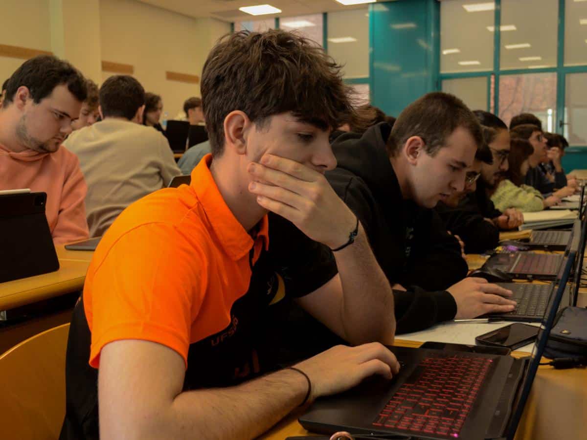 UJI Motorsport supera los quizzes para la temporada 2025 de Formula Student