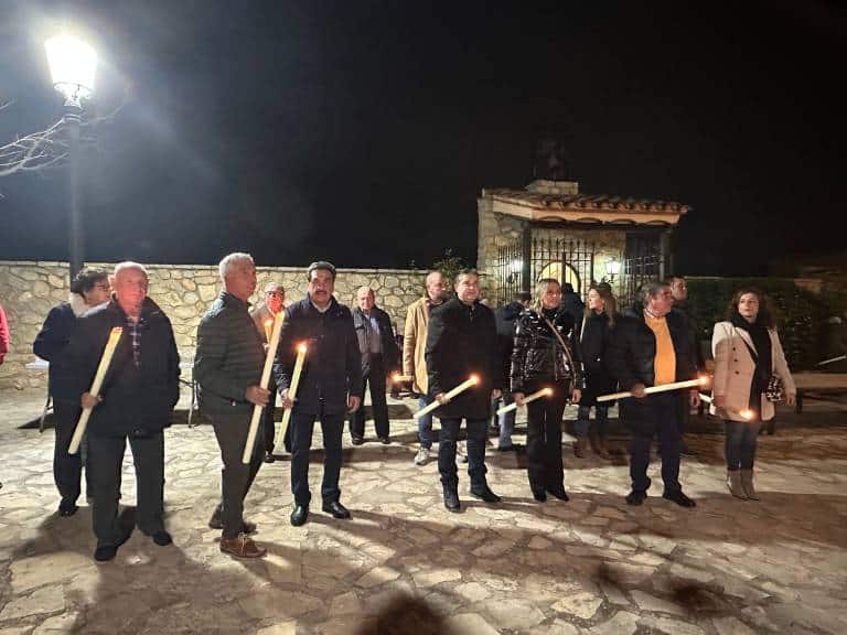 Uno de los momentos más esperados de la festividad fue la tradicional recorrida de las tres vueltas a la masía, un acto que evoca la devoción de tiempos pasados