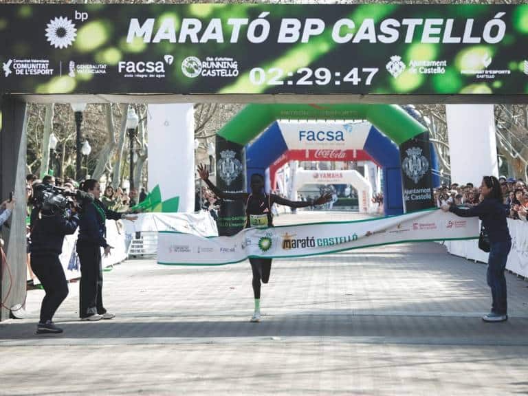 En la clasificación autonómica y local, los vencedores fueron Fernando Ruiz en la categoría masculina y Inma March en la femenina, quien además logró batir la marca de 2024