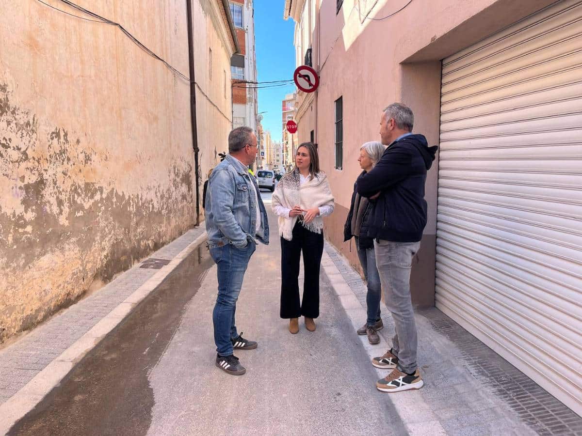 La Vall d’Uixó facilita la movilidad quitando aceras en la calle del Carmen