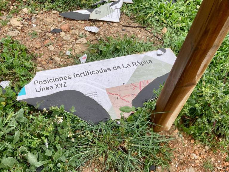 Los actos de vandalismo han sido "premeditados" y han generado considerables perjuicios en las fincas, situadas entre los municipios de Almenara y La Llosa.