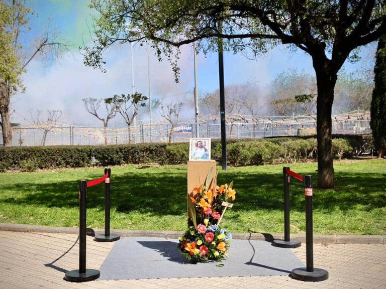 Este penúltimo disparo del certamen ha sido una oportunidad para rendir tributo a la trayectoria de Pedro Luis Sirvent y su legado en el mundo de la pirotecnia