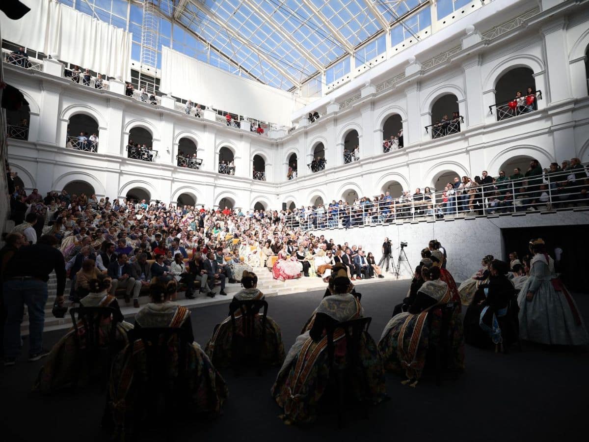 Burriana rinde homenaje a Miguel Izquierdo Burdeus y celebra la entrega de premios falleros