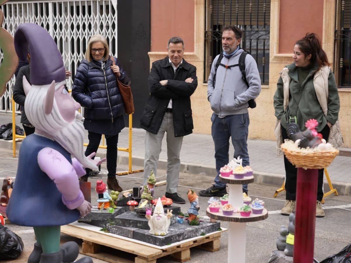 Burriana vive la Plantà de la falla inclusiva de AFDEM, un paso hacia la diversidad