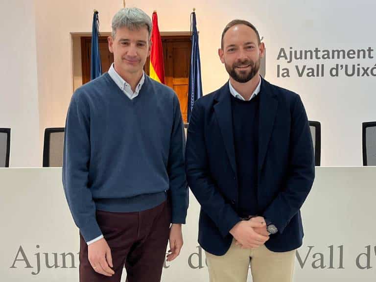 La programación aborda la muerte y el duelo desde una perspectiva amplia de salud mental y gestión emocional. 