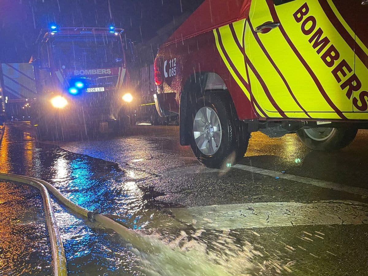 El Consorcio de Bomberos de Castellón actúa en una intensa jornada con múltiples servicios