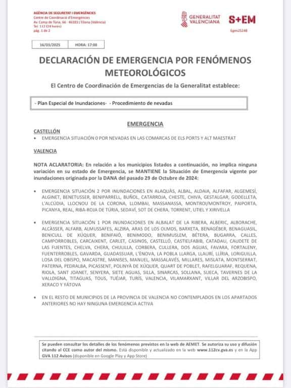 Debido a las condiciones adversas en la CV-105, varios vehículos han quedado atrapados y requieren la intervención de los bomberos del Consorcio de Castellón.