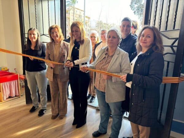 Inauguración en Almassora de un nuevo espacio vecinal y un aula lúdica