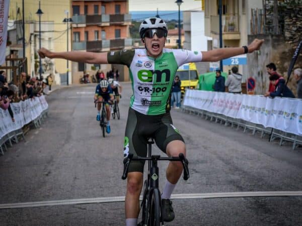 Intensa apertura del XIII Trofeo Víctor Cabedo en Càlig