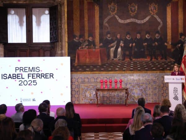 La Generalitat impulsará más ayudas para la conciliación y la igualdad laboral