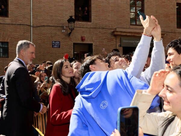 Los Reyes visitan Valencia para analizar avances tras la DANA