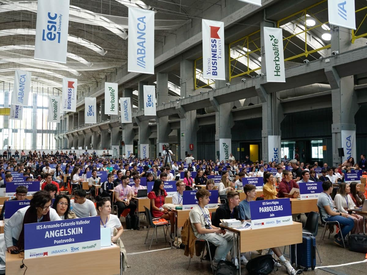 Ocho estudiantes de Castellón competirán en la final nacional de Young Business Talents
