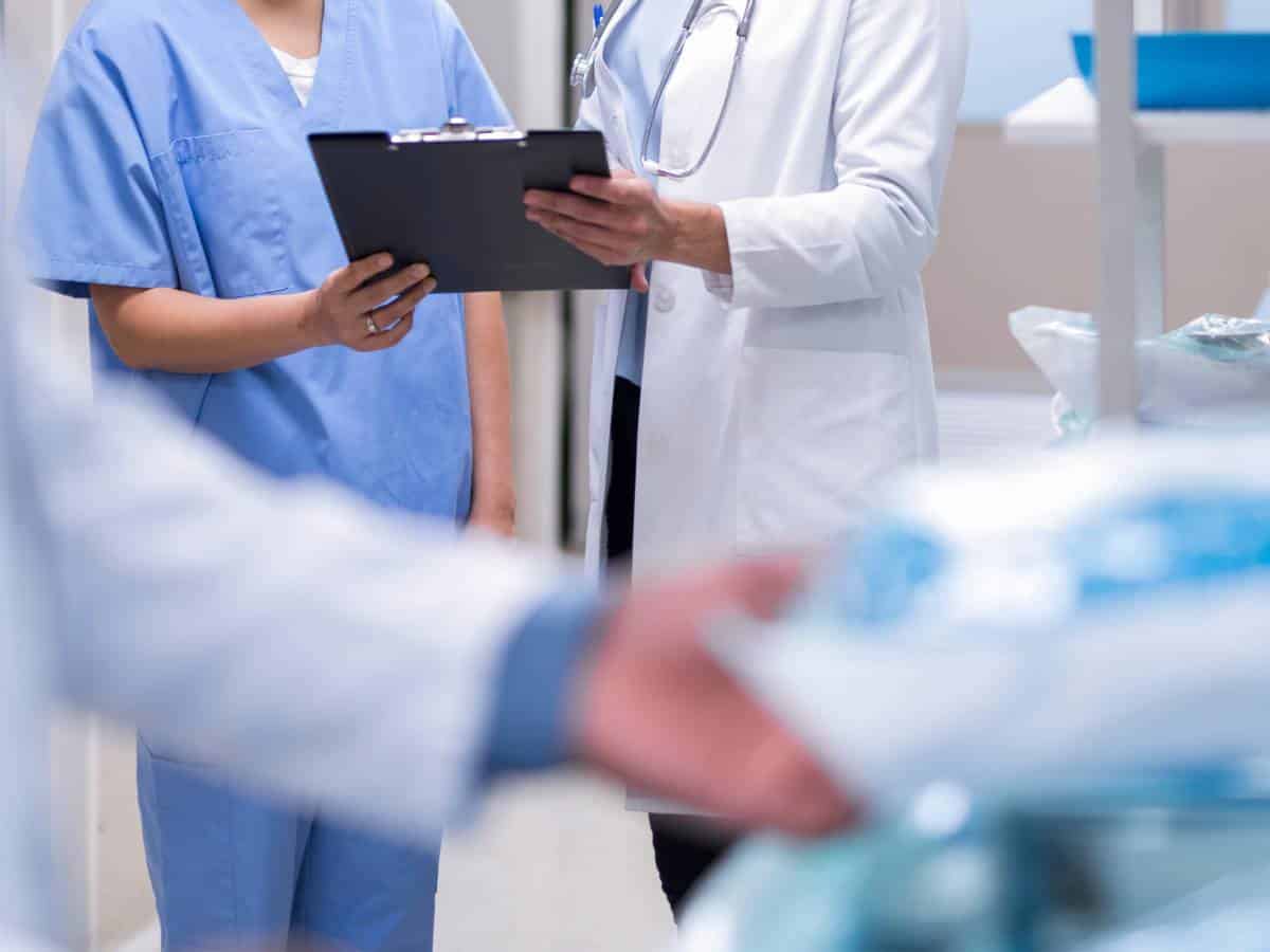 Piden cárcel para dos pediatras tras la muerte de un niño de 8 años