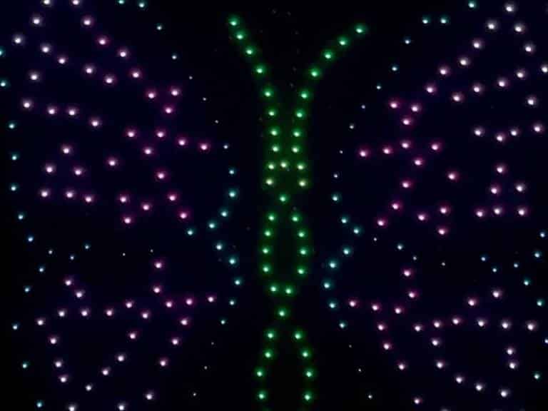 Castellón brilló con la fusión de tradición y tecnología con Pirotecnia Peñarroja y Umiles Drone Light. 