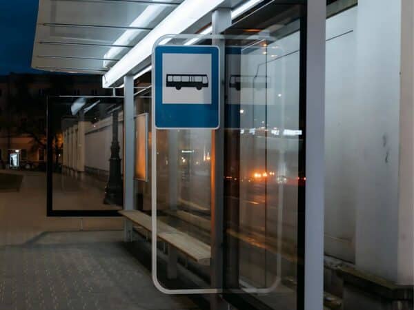 Usuarios denuncian el incumpliento de los servicios del autobús Castellón-Benicàssim de Magdalena