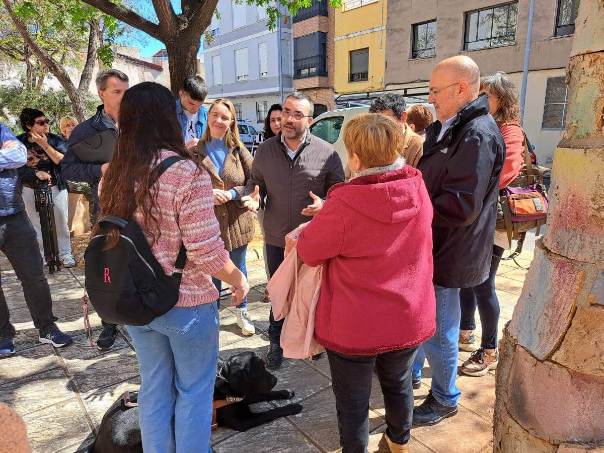 Vecinos de la Soledad de Vila-real trasladan sus inquietudes al Ayuntamiento