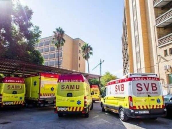 Accidente entre bus, camión y coche deja 20 heridos en la CV-35