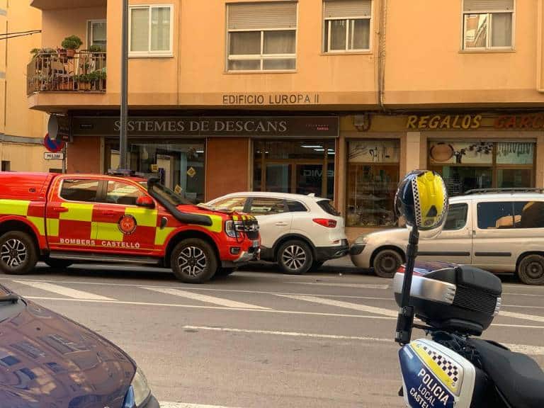 Los equipos de emergencia continúan verificando el estado de los residentes.