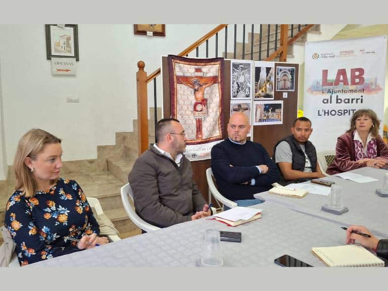 Los vecinos han destacado el mal estado de las calles Taronger y Sant Bertomeu, la falta de vallado en tramos de la Acequia Mayor y las molestias de las peñas fuera de las festividades.