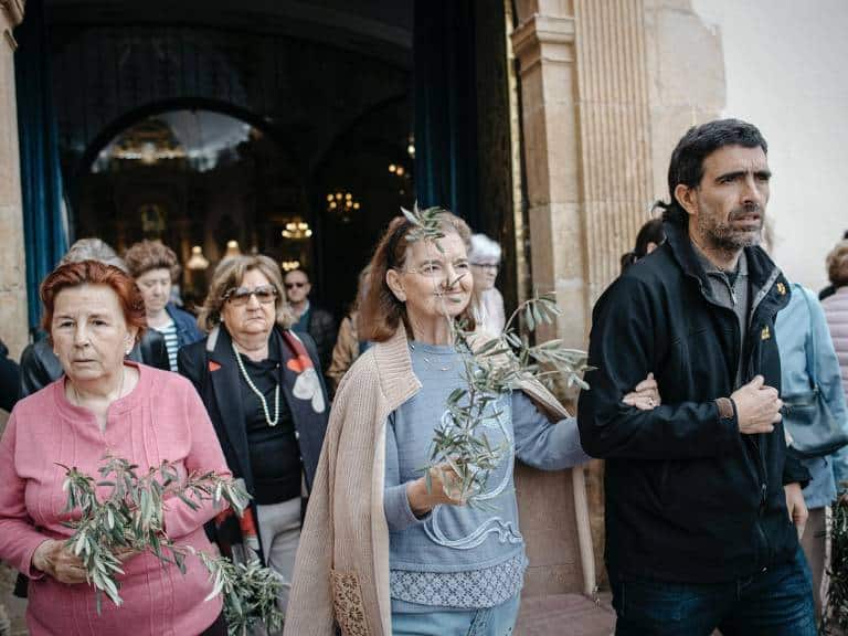 La Semana Santa en Castellón y su distrito marítimo, el Grao, se vive con una profunda devoción y un rico calendario de actos que fusionan tradición, fe y atractivo turístico.