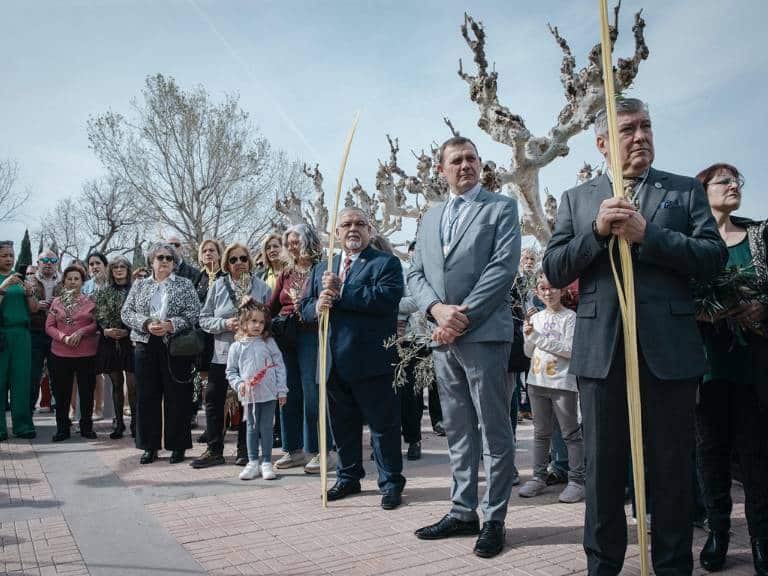 La Semana Santa en Castellón y su distrito marítimo, el Grao, se vive con una profunda devoción y un rico calendario de actos que fusionan tradición, fe y atractivo turístico.