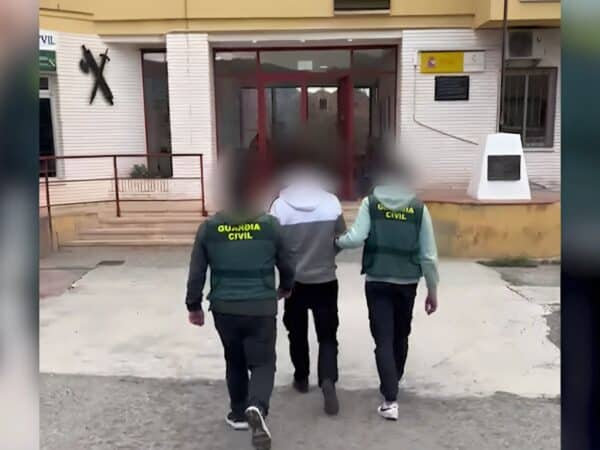 Detenido por estafas en Castellón, Valencia y Albacete en una web de compraventa Detenido por estafas en Castellón, Valencia y Albacete en una web de compraventa