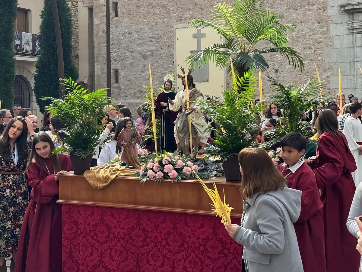 Domingo de Ramos en Almassora 2025: Un inicio solemne para la Semana Santa