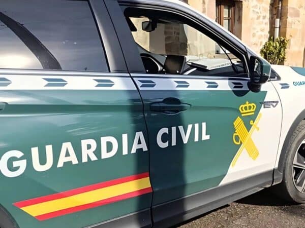 Dos detenidos en la AP-7 a la altura de Cabanes por tráfico de drogas Dos detenidos en la AP-7 a la altura de Cabanes por tráfico de drogas