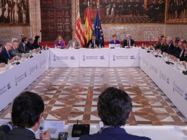 El Consell propone una estrategia ‘quirúrgica’ ante los aranceles de EE. UU.