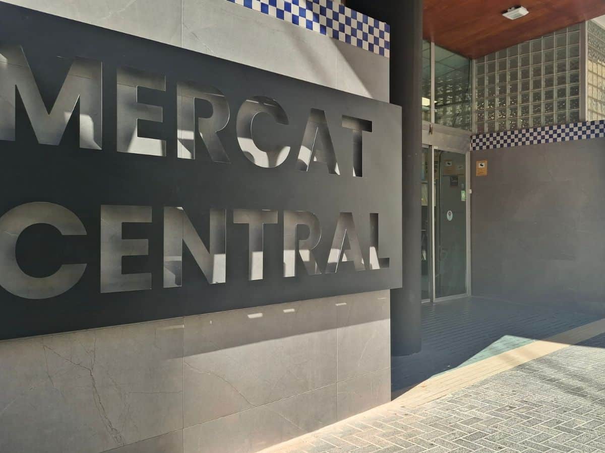 El Mercado Central de Vila-real avanza en su renovación con la licitación de nuevos puestos