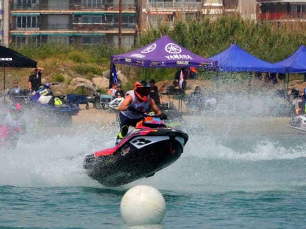 Espectacular campeonato de Motos Acuáticas en la playa del Arenal de Burriana Espectacular campeonato de Motos Acuáticas en la playa del Arenal de Burriana