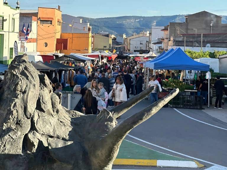 La Feria Agrícola de Vall d'Alba se reafirma como un referente en el calendario de eventos del sector primario en la Comunitat Valenciana