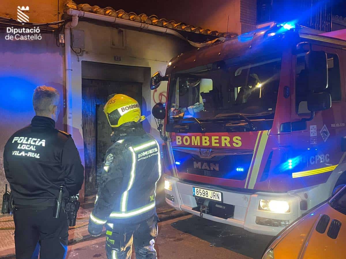Incendio en Vila-real: Un hombre herido y una vivienda gravemente afectada