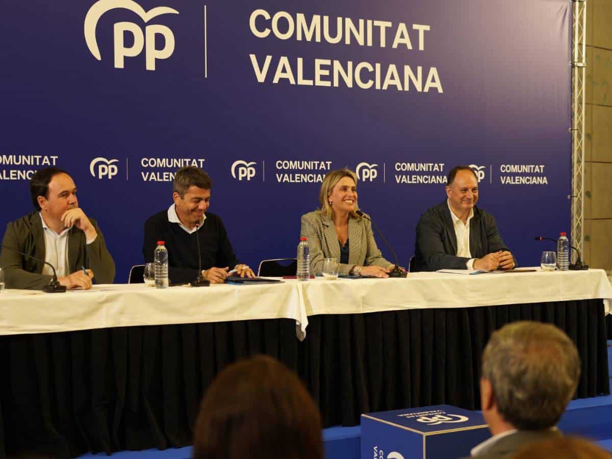 El PPCS muestra su apoyo a Carlos Mazón y a la estrategia del Consell para Castellón en una reunión en la capital de la Plana.