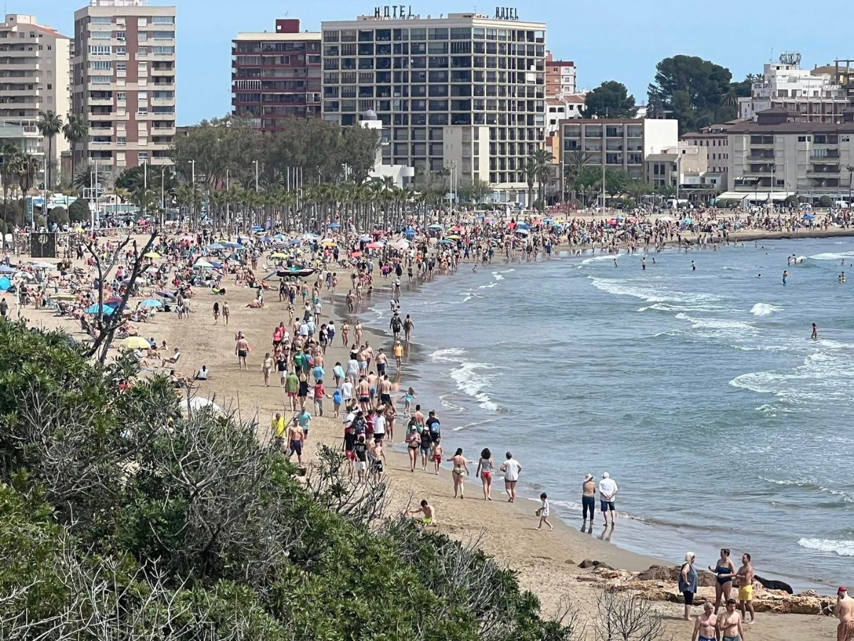 Oropesa del Mar: Un éxito turístico sin precedentes en la Semana Santa 2025