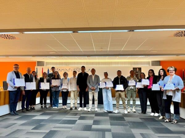 Peñíscola entrega distintivos SICTED a 23 empresas por su compromiso con la calidad turística