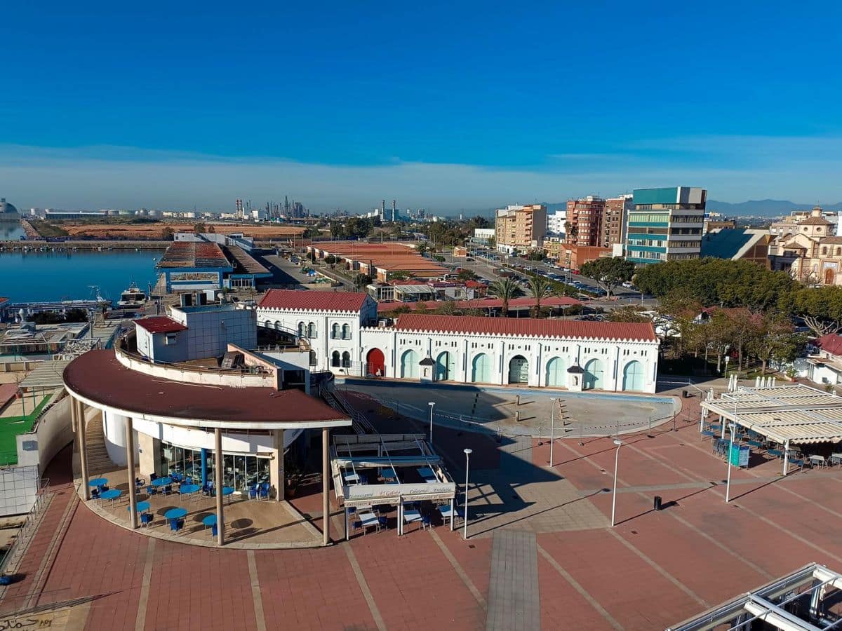 PortCastelló avanza en la renovación de la fuente del edificio Moruno