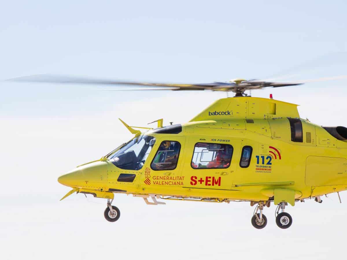 Rescate de los Bomberos de Castellón en zona forestal de difícil acceso de Montán