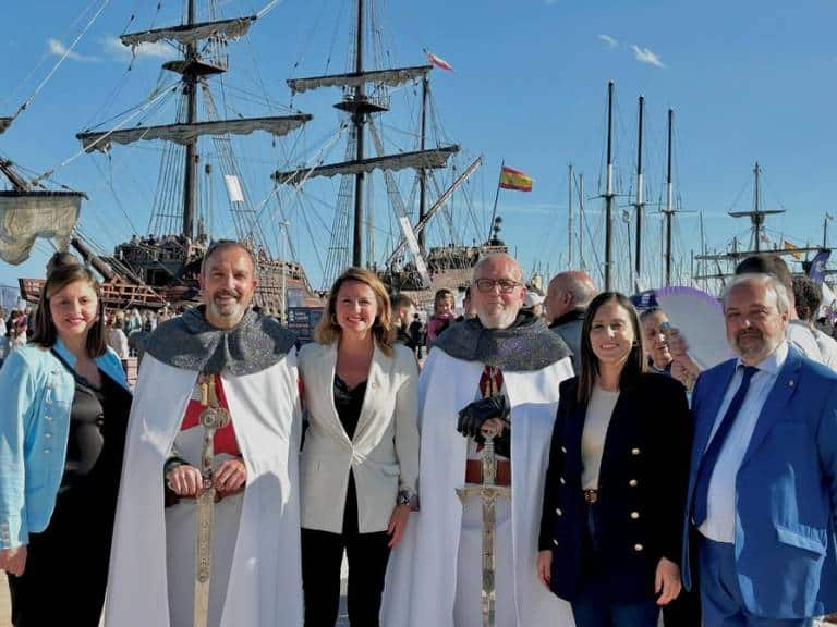El Grao de Castellón brilla con un espectacular Desfile Marinero y las vibrantes Justas de Sète que unen tradición y espectáculo marítimo.