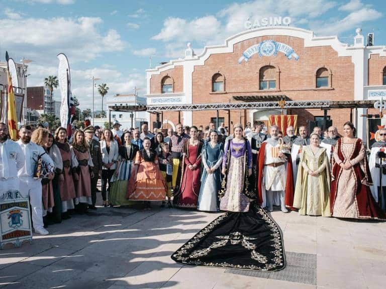 El Grao de Castellón brilla con un espectacular Desfile Marinero y las vibrantes Justas de Sète que unen tradición y espectáculo marítimo.