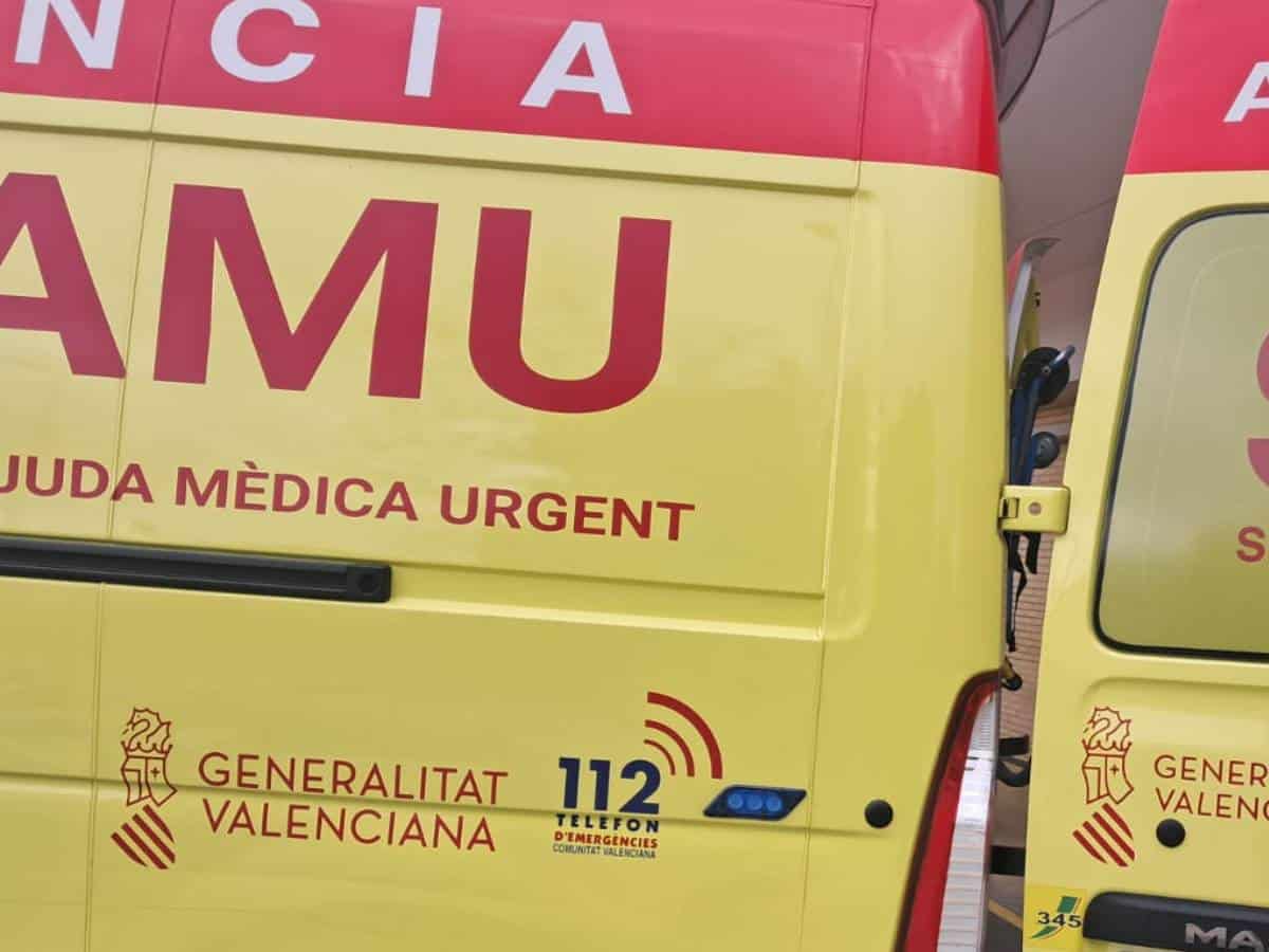Fallece un motorista tras caer en la rotonda del centro comercial Bonaire de Aldaia