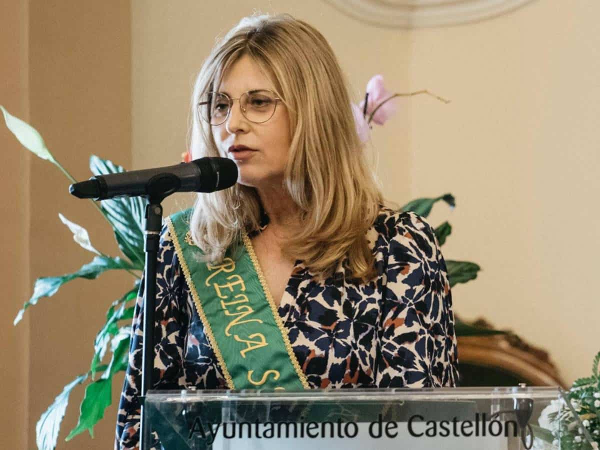 Ana Eva Regalado se corona en Castellón como Reina de Santa Rita 2025